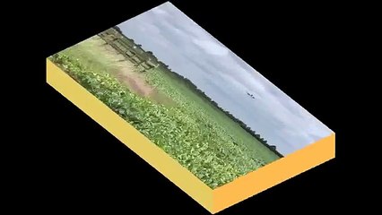 Unusual Military Aircraft Landing Overhead   2