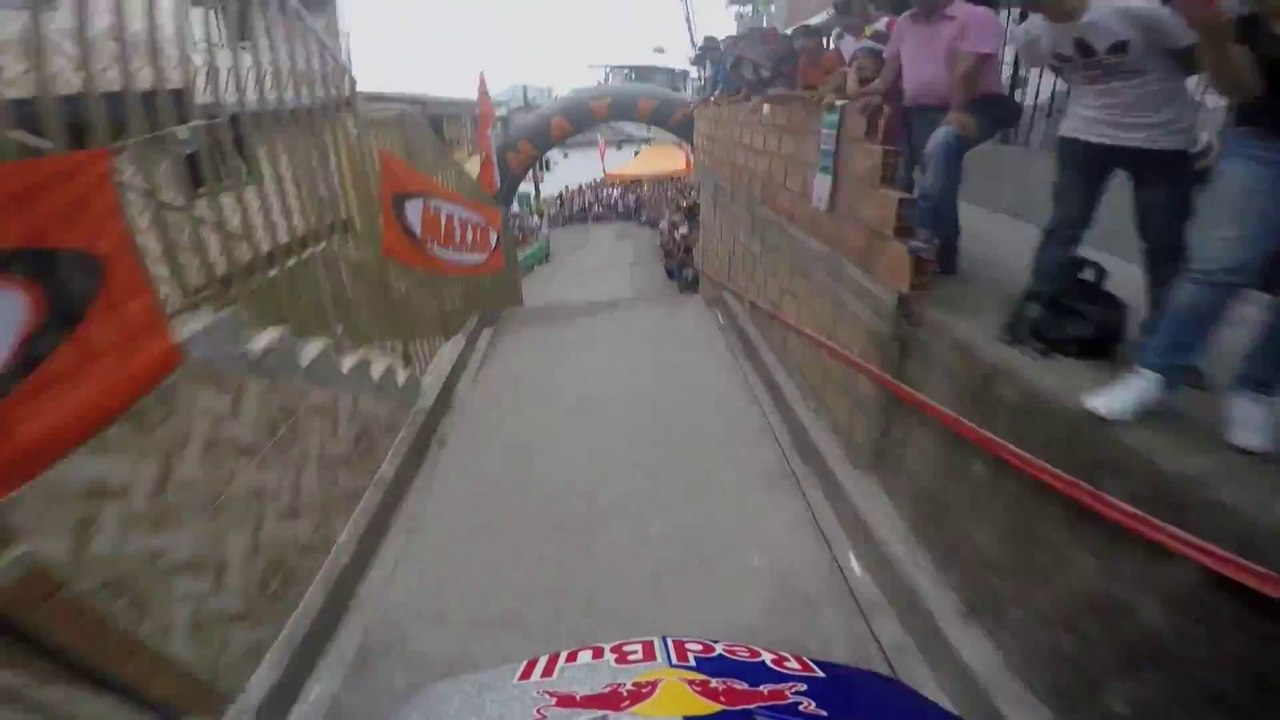 Descente impressionnante en VTT - Caméra embarquée sur le Urban MTB Downhill