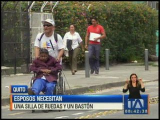 Download Video: Esposos necesitan una silla de ruedas y un bastón