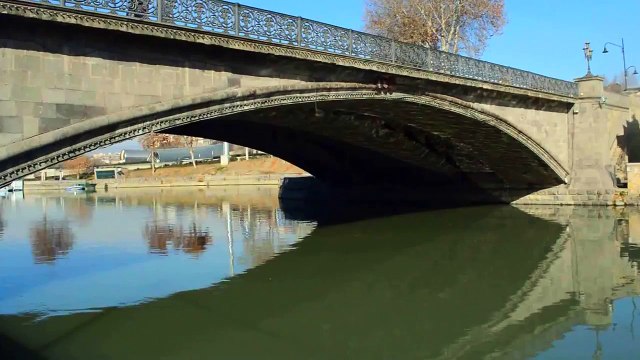 ИГРА ТЕНЕЙ, ТБИЛИСИ ГРУЗИЯ - A Game of Shadows, Tbilisi Georgia