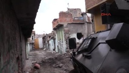 Diyarbakır Sur'da PKK'lılara Teslim Olur Çağrısı