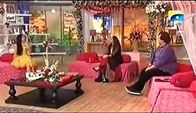 See How Mawra Hocane and Nadia Khan Defending Mawra’s Kiss In New Movie