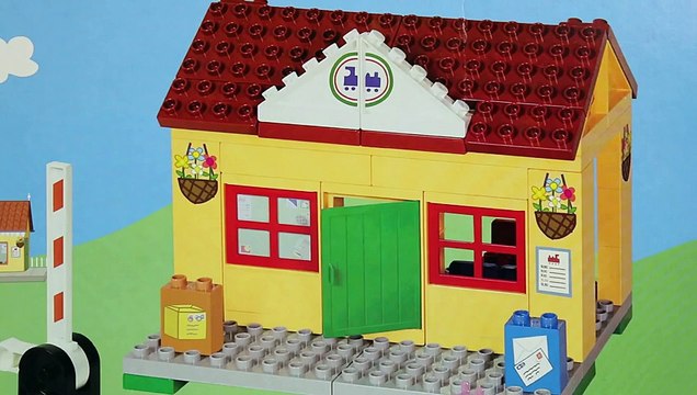 Peppa Pig Train Station Construction Set Duplo Lego Spiderman saves George Pig with Daddy