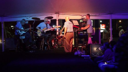 Danny McCorkle & the Katz perform 'One Broken Heart For Sale' Elvis Week 2014