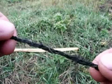 как сделать лук,Школа выживания , делаем лук без проблем