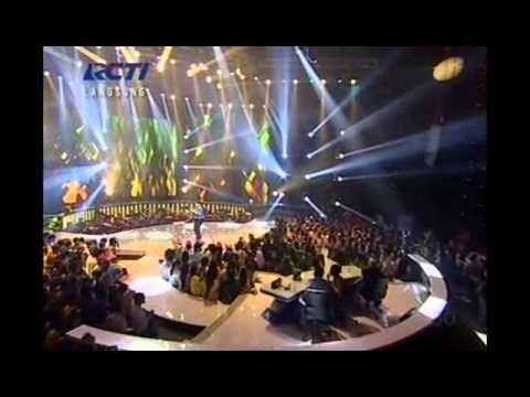 RIO - Sahabat Jadi Cinta - Top 12 - INDONESIAN IDOL 2012