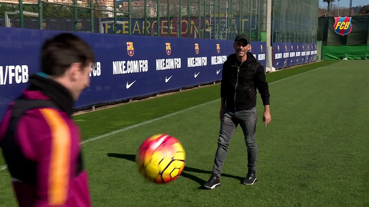 Leo Messi scores an impossible goal for Eros Ramazzotti