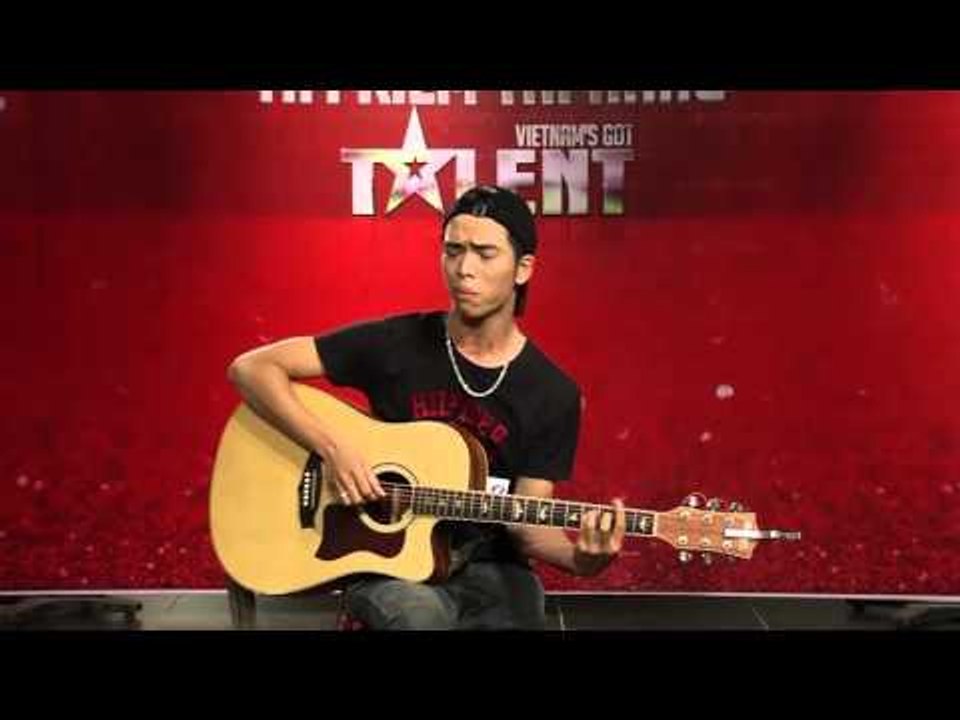 Vietnam's Got Talent 2016 - Vòng Casting - Anh chàng khuyết tật gây xúc động mạnh cho khán giả
