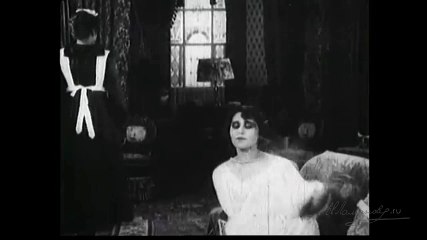 Nadezhda Lamanova in Molchi, grust, molchi movie