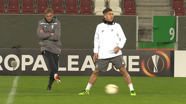 Quand Jürgen Klopp cale un petit pont à Roberto Firmino
