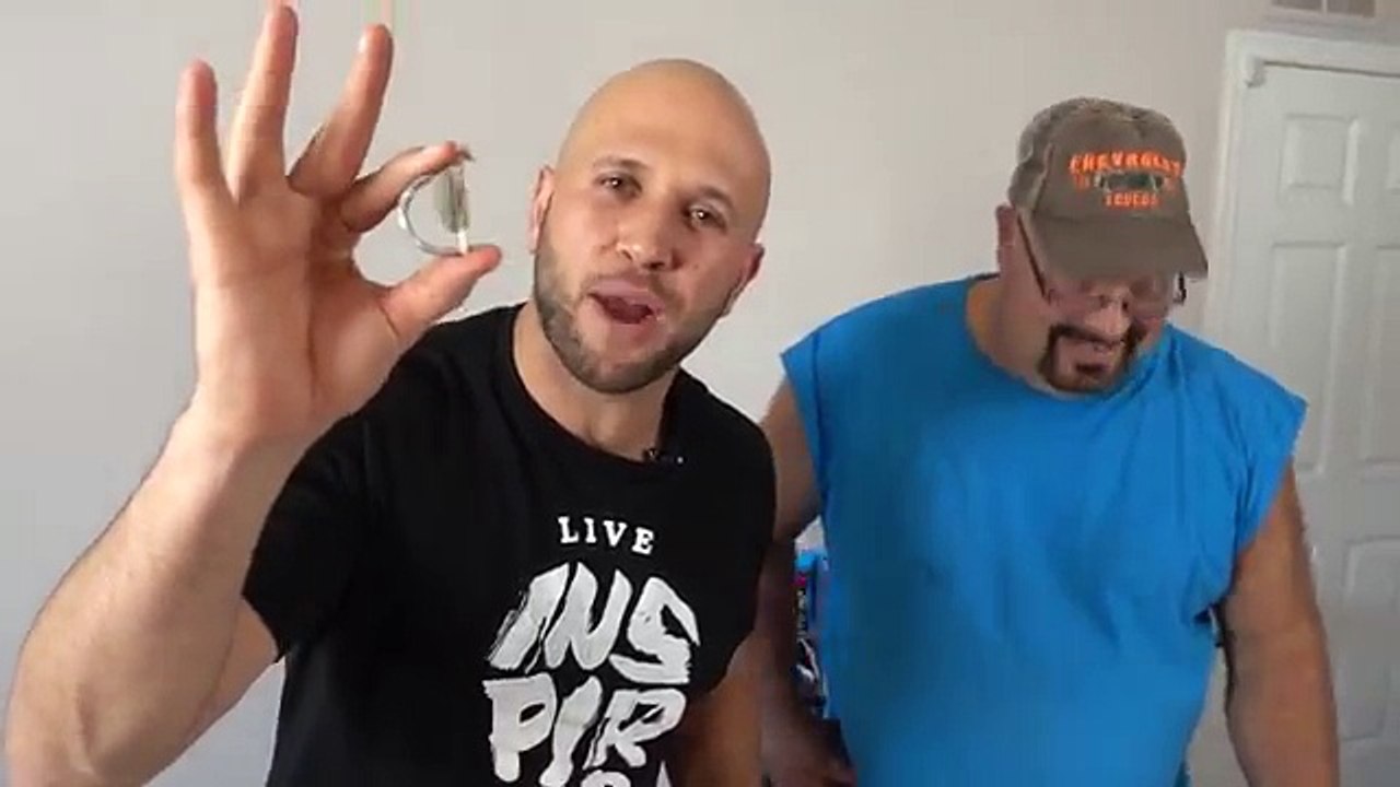 ENVELOPE SNAKE HEAD PRANK - HOW TO PRANK QUICKIE