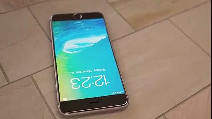 آئی فون7 میں کمال کی پیراشوٹ ٹیکنالوجی ، حیران کن ویڈی