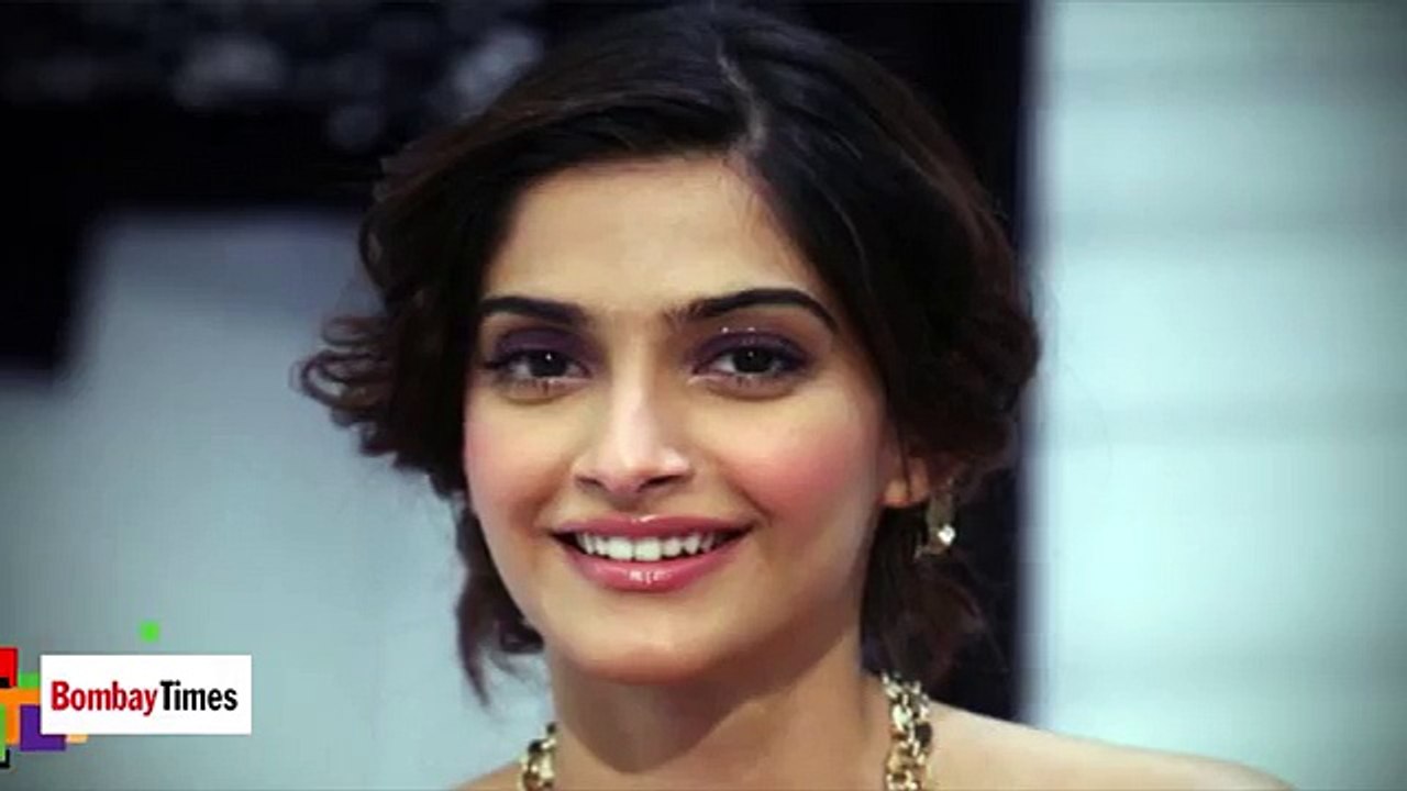 “My Daughter Was Prettier!” – Neerja Bhanot’s Mother Tells Sonam Kapoor (World Music 720p)