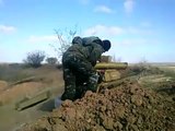 ВСУ бьют из ПТУР по ополченцам ДНР / Ukrainian military firing from ATGM