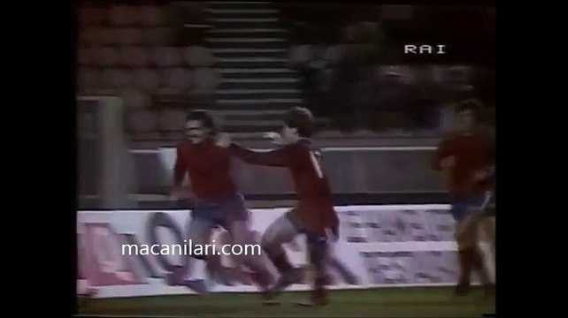 24.10.1984 - 1984-1985 European Champion Clubs' Cup 2nd Round 1st Leg Paris Saint-Germain 2-4 Videoton SC