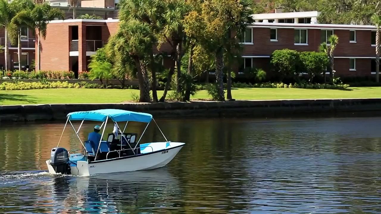 Tyson Kidds gift he received from the late Dusty Rhodes: Total Divas Bonus Clip: Feb. 2, 2016