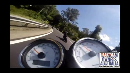 Camry slams brakes in front of Motorcyclists - Bells Line of