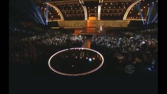 Justin Bieber performing 'Love Yourself' Grammy Awards 2016 - HOLLYWOOD BUZZ TV