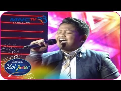 FADLY - BIS SEKOLAH (Koes Plus) - Spektakuler Show 1 - Indonesian Idol Junior