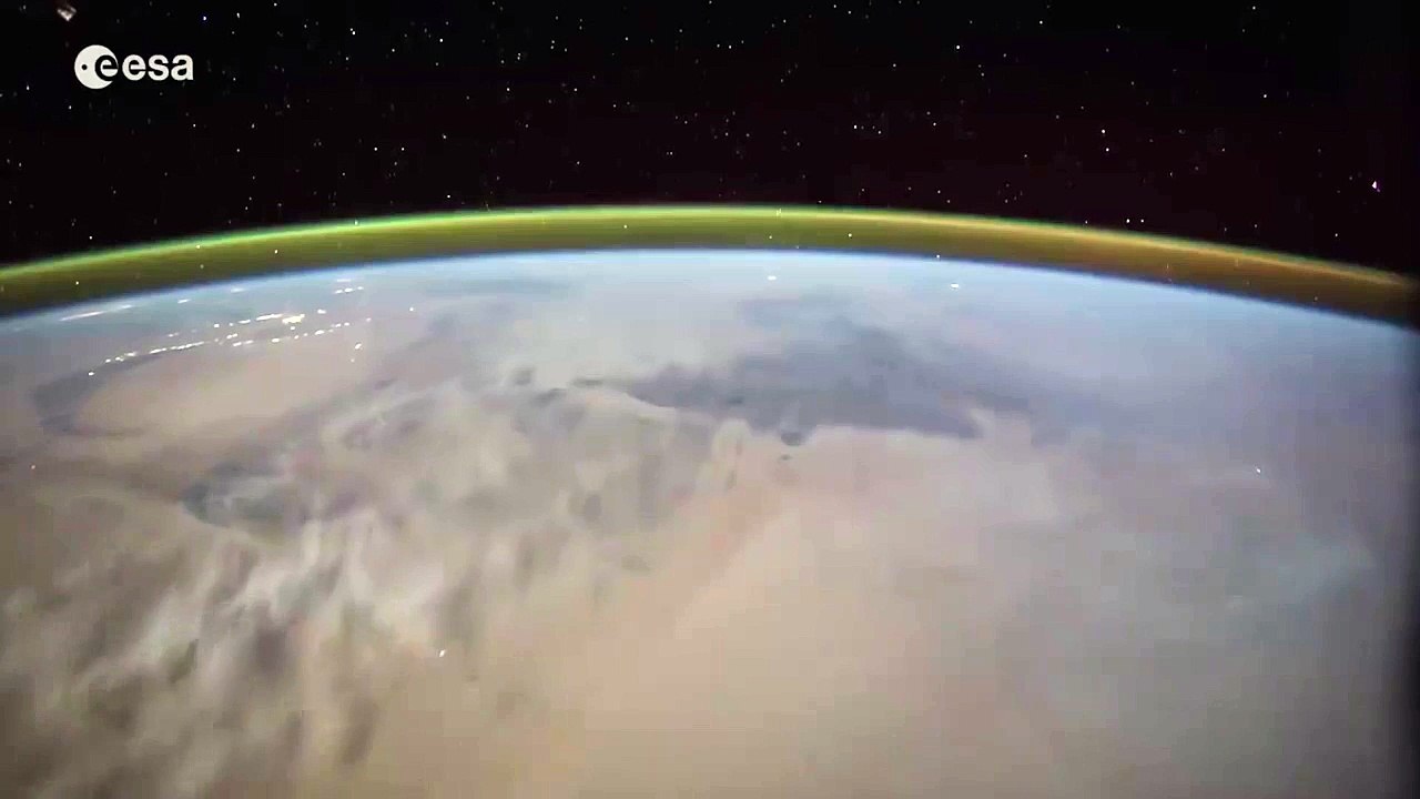 Des éclairs vus de l'espace