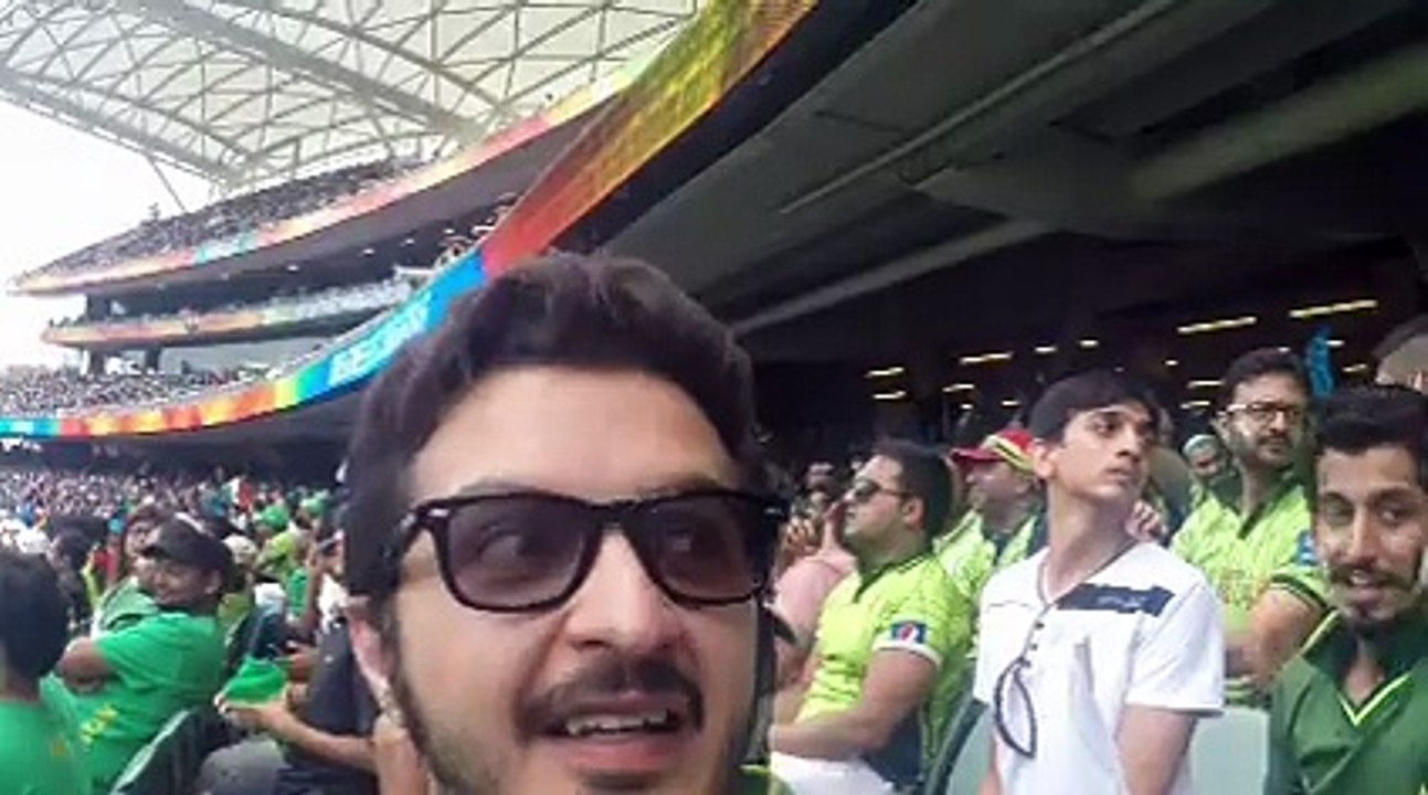Whole Stadium in Australia sy GO Nawaz GO