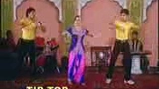 Asi Ainj Dholna - Full Hot Mujra 2016