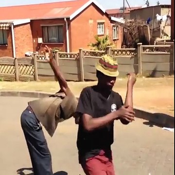 AMAZING STREET PERFORMERS