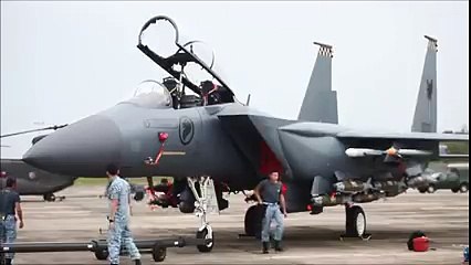 Singapore Airshow 2016 Preparing Airplanes