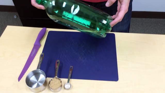 Simple Trick To Keep The Summer Bugs Away – Get Rid Of Mosquitoes