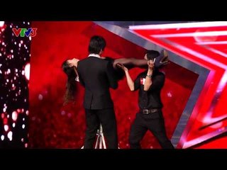 Vietnam's Got Talent 2014 - TẬP 06 - Ảo thuật đâm xuyên người - Nguyễn Khánh Tường