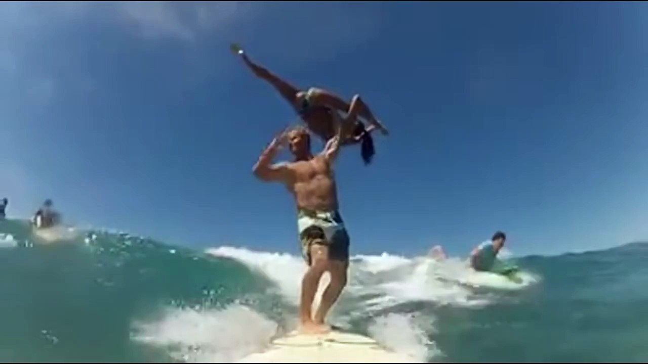 FIRST ACROBATIC SURF SESSION