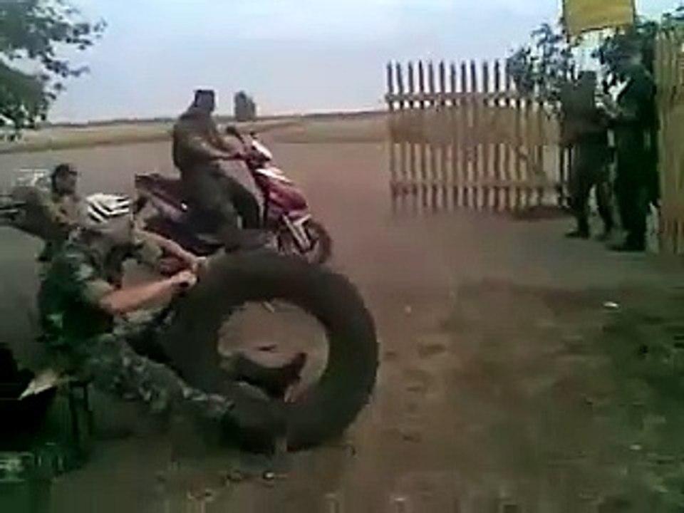 как деды развлекаются в армии