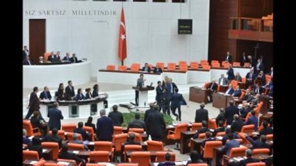 Meclis'te Tartışma Devam Etti, Oturuma İkinci Kez Ara Verildi