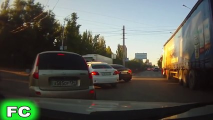 Mad Driving FAILS Compilation pt.9 ★ OCTOBER 2015 ★ Crashes Accidents