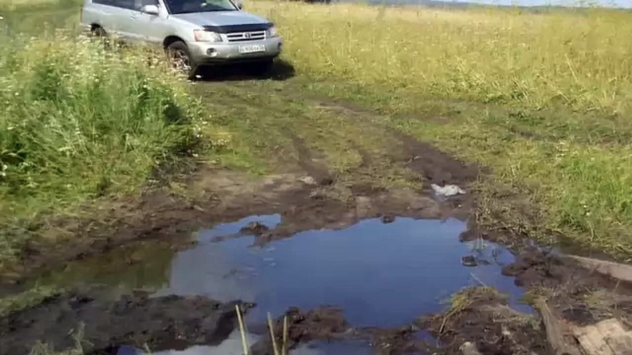 Toyota Highlander off road 4x4