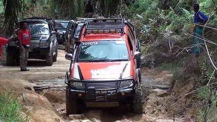 Toyota Hilux Off Road Ulu Slim 2013 4x4 (MORExtreme) Malaysia