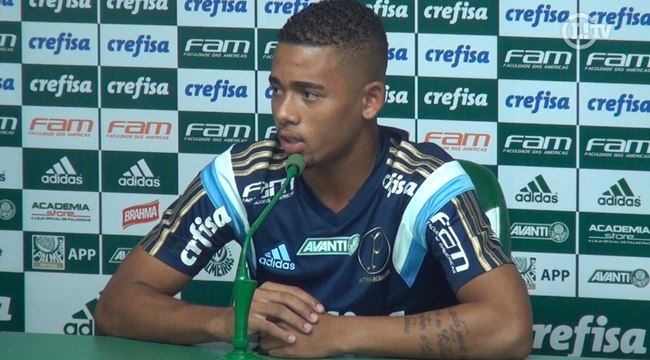 Gabriel Jesus diz que não teme demissão de Marcelo Oliveira em caso de tropeço contra o Santos