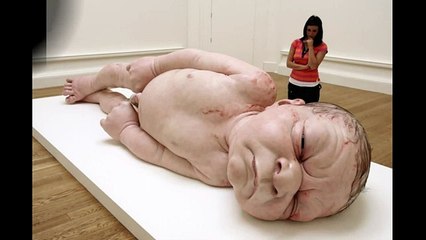 Живые скульптуры людей необыкновенных размеров