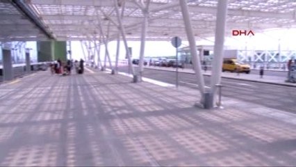 İzmir - Bomba Yüklü Otomobil, İzmir'den Çalıntı Ehliyetle Kiralanmış