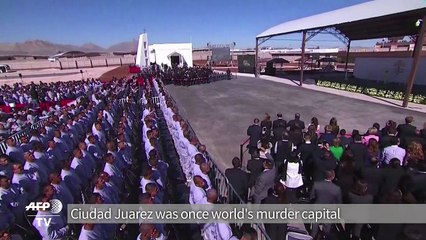 Pope urges Mexican convicts to break circles of violence