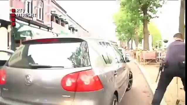 Holandês rouba um VW GOLF e provoca a policia como se estivesse a jogar GTA!