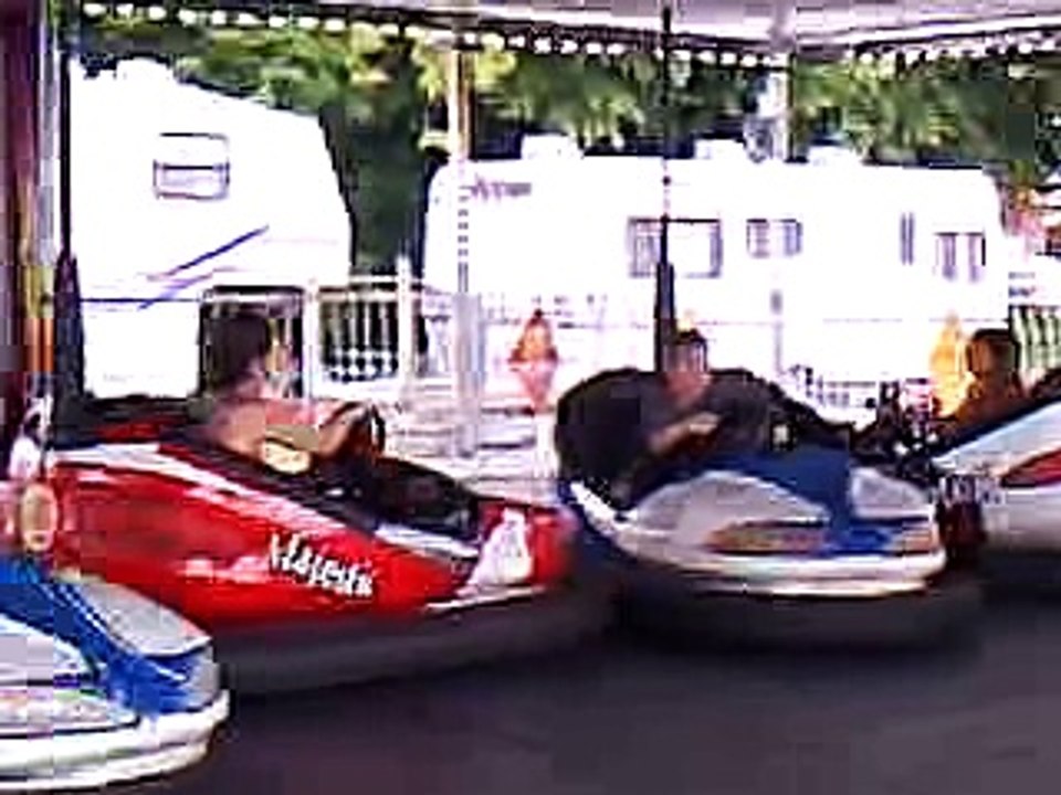 autos tamponneuses - Car bumper