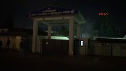 Antalya-Cezaevine Önüne Bırakılan Çöp Poşeti Korkuttu