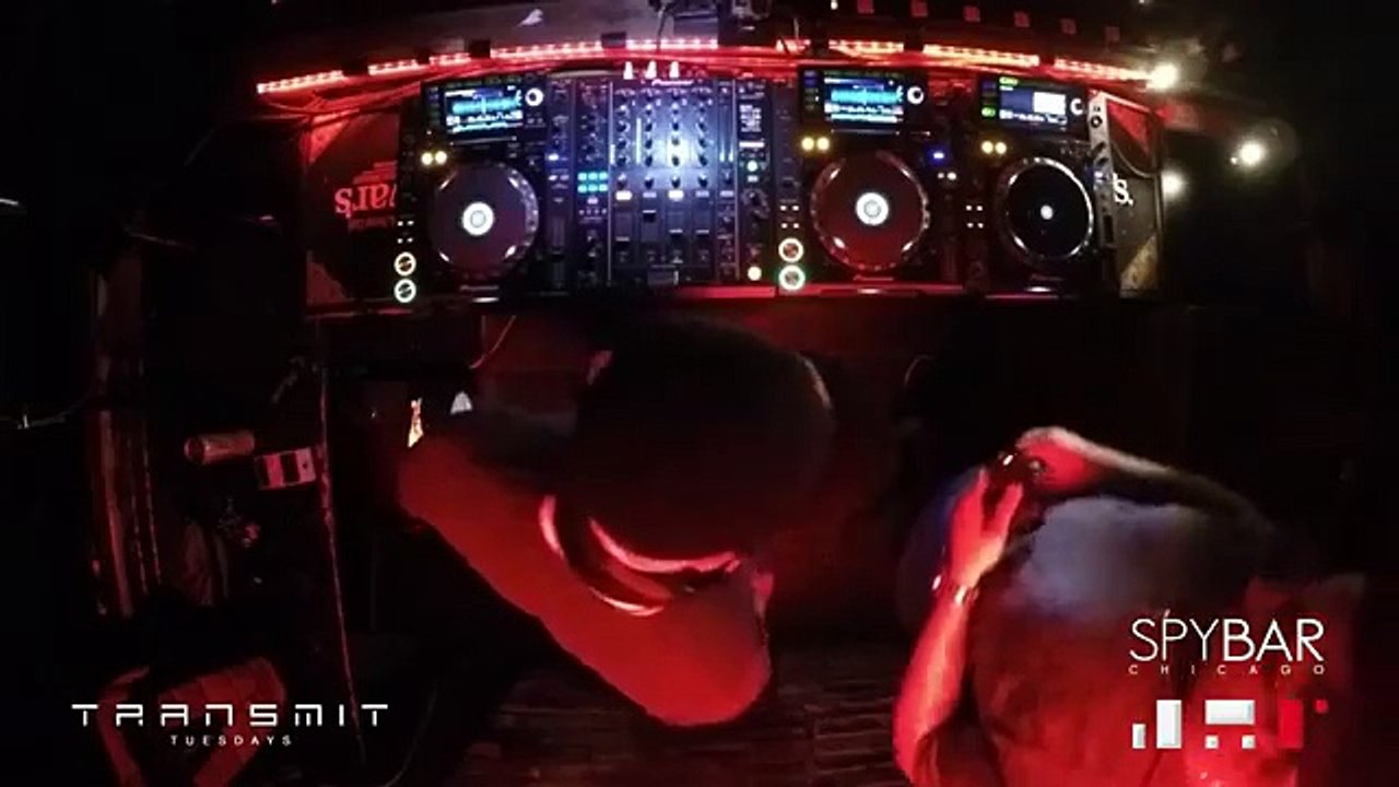 Christyles LIVE at Spybar Chicago for #TransmitTuesday (9.8.15)