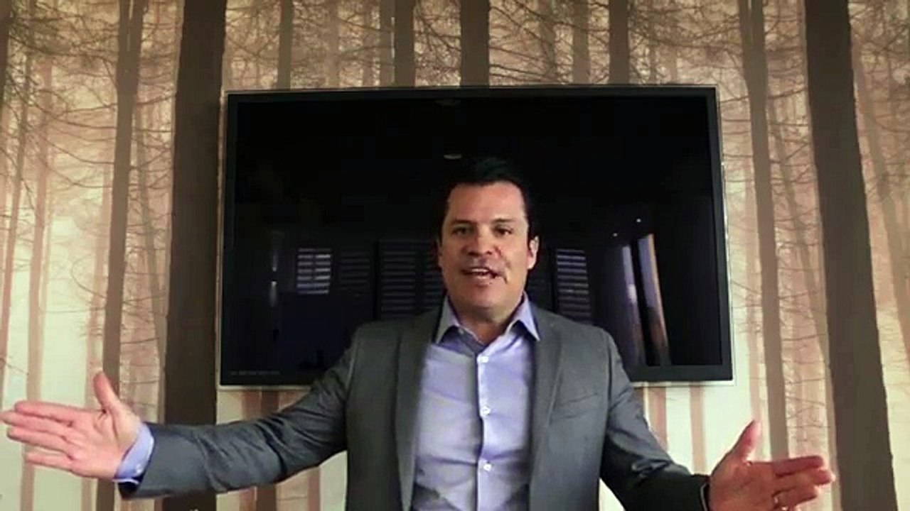 'Are you a real estate pro or an amateur?' Claudio Encina