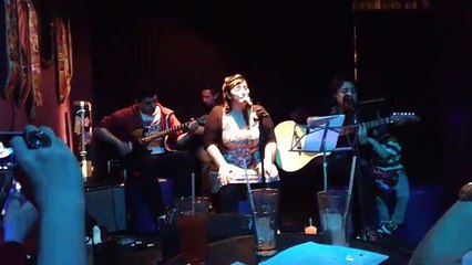 CATY LEE - Y te veo de lejos (Acústico en Rocket Bar)