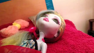 The Haunting Past  (Monster Music Video) Monster High Doll Video