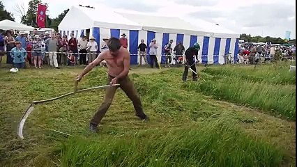 Un concurs ieșit din comun. O unealtă a bunicilor contra uneia de ultimă generație! Cine crezi că va câștiga_