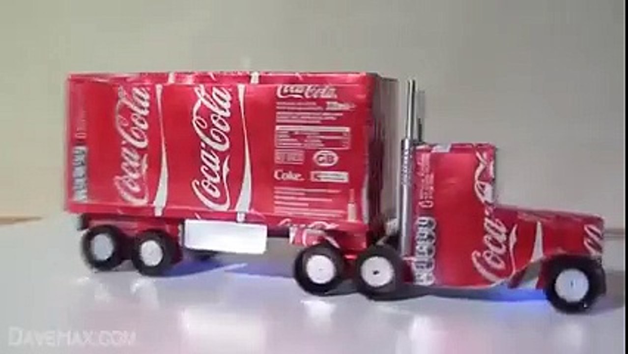 Învață să realizezi jucării uimitoare cu niște lucruri la care nu te-ai fi gândit!