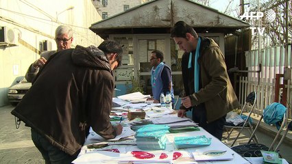 Iran reformists hold rally on first campaign day